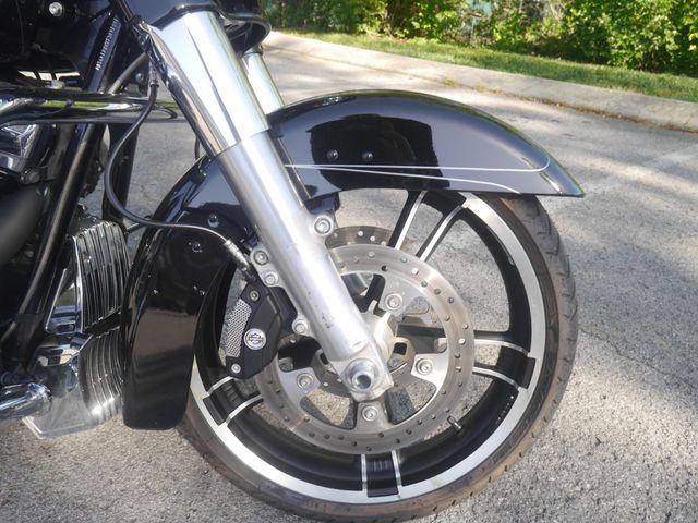 2017 Harley-Davidson Street Glide Special