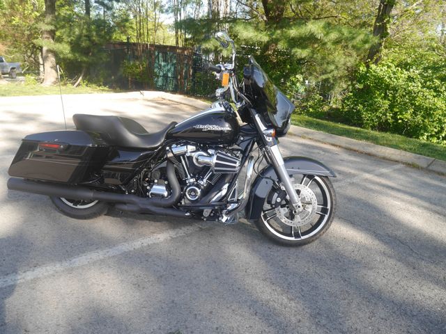 2017 Harley-Davidson Street Glide Special