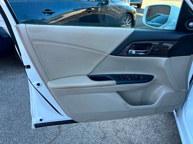 2017 Honda Accord EX-L | New Brunswick, New Jersey | Brilliant Auto Sales