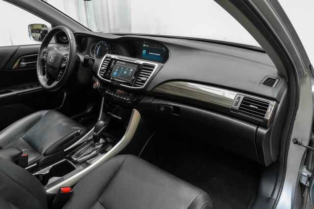 2017 Honda Accord EX-L w/Navi w/Honda Sensing