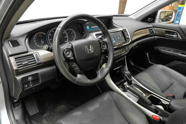 2017 Honda Accord EX-L w/Navi w/Honda Sensing