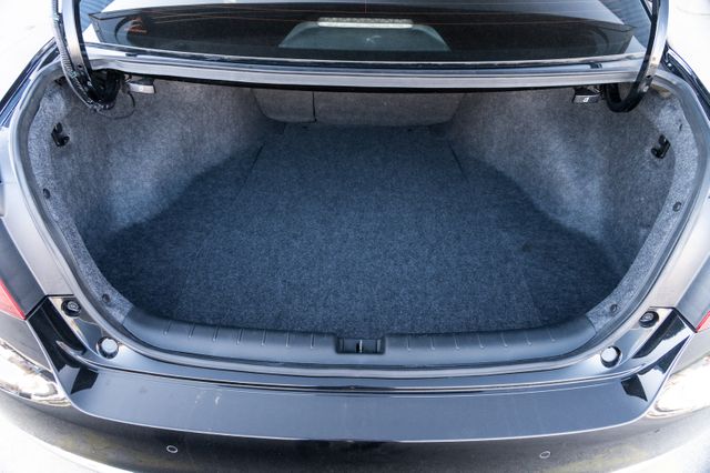 2017 Honda Accord NAV LEATHER SUNROOF LOADED CLEAN CARFAX 2 OWNERS