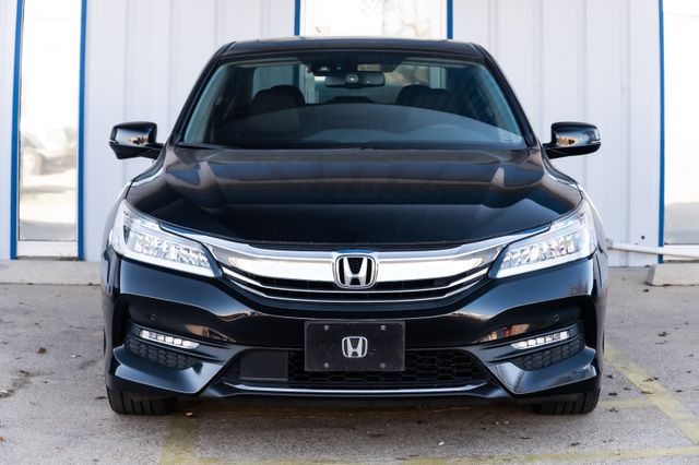 2017 Honda Accord NAV LEATHER SUNROOF LOADED CLEAN CARFAX 2 OWNERS