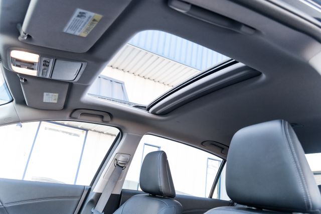 2017 Honda Accord NAV LEATHER SUNROOF LOADED CLEAN CARFAX 2 OWNERS 2017 Honda Accord NAV LEATHER SUNROOF LOADED CLEAN CARFAX 2 OWNERS