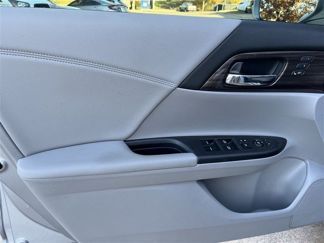 2017 Honda Accord EX-L V6 w/Navi w/Honda Sensing 2017 Honda Accord EX-L V6 w/Navi w/Honda Sensing