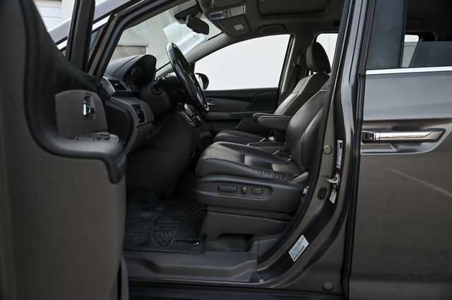 2017 Honda Odyssey EX-L Power Sliding Doors Power Liftgate Push Start 2017 Honda Odyssey EX-L Power Sliding Doors Power Liftgate Push Start