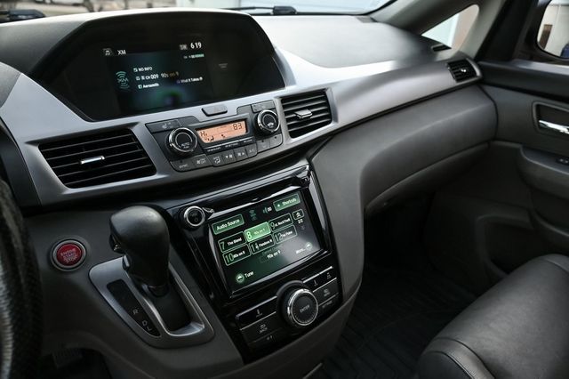 2017 Honda Odyssey EX-L Power Sliding Doors Power Liftgate Push Start 2017 Honda Odyssey EX-L Power Sliding Doors Power Liftgate Push Start