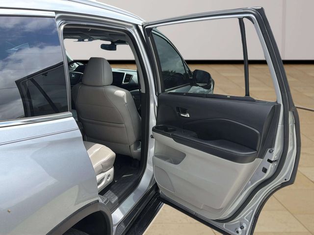2017 Honda Pilot Touring | Alpharetta, GA | Star Motors 2017 Honda Pilot Touring | Alpharetta, GA | Star Motors