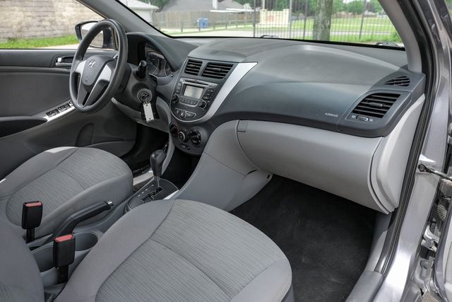 2017 Hyundai ACCENT SE AM/FM/SiriusXM/CD/MP3 Audio System Pwr Windows 2017 Hyundai ACCENT SE AM/FM/SiriusXM/CD/MP3 Audio System Pwr Windows