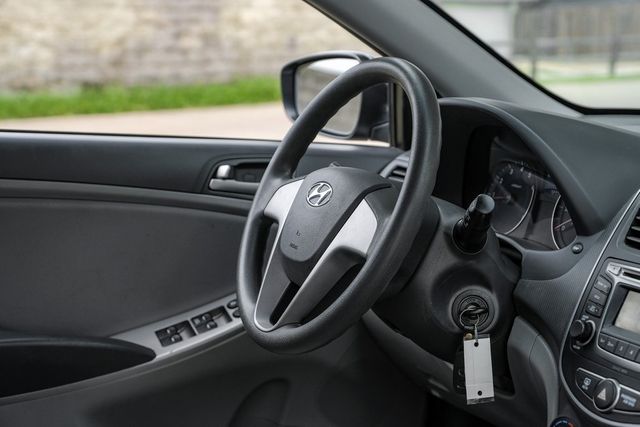 2017 Hyundai ACCENT SE AM/FM/SiriusXM/CD/MP3 Audio System Pwr Windows 2017 Hyundai ACCENT SE AM/FM/SiriusXM/CD/MP3 Audio System Pwr Windows