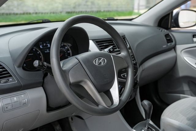 2017 Hyundai ACCENT SE AM/FM/SiriusXM/CD/MP3 Audio System Pwr Windows 2017 Hyundai ACCENT SE AM/FM/SiriusXM/CD/MP3 Audio System Pwr Windows