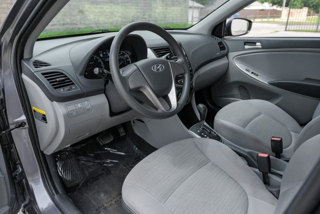 2017 Hyundai ACCENT SE AM/FM/SiriusXM/CD/MP3 Audio System Pwr Windows 2017 Hyundai ACCENT SE AM/FM/SiriusXM/CD/MP3 Audio System Pwr Windows