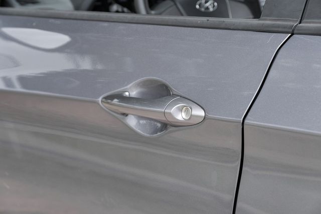 2017 Hyundai ACCENT SE AM/FM/SiriusXM/CD/MP3 Audio System Pwr Windows 2017 Hyundai ACCENT SE AM/FM/SiriusXM/CD/MP3 Audio System Pwr Windows