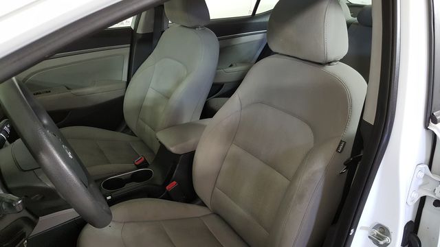 2017 Hyundai ELANTRA SE | Carrollton, TX | Legend Motorcars of Carrollton