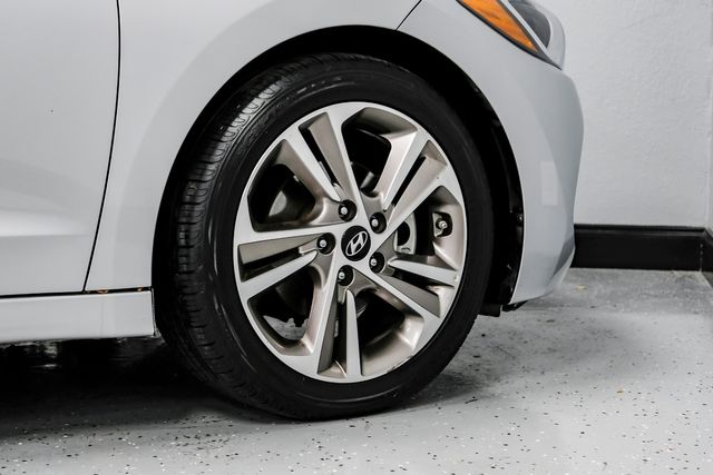 2017 Hyundai Elantra Limited OneOwner PerfectCarfax 26ServiceRecords | Dallas, TX | Stevens Motor Company LLC 2017 Hyundai Elantra Limited OneOwner PerfectCarfax 26ServiceRecords | Dallas, TX | Stevens Motor Company LLC