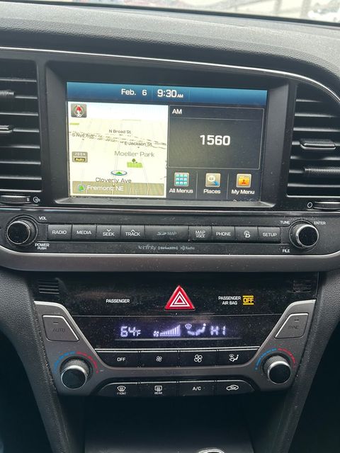 2017 Hyundai ELANTRA SE