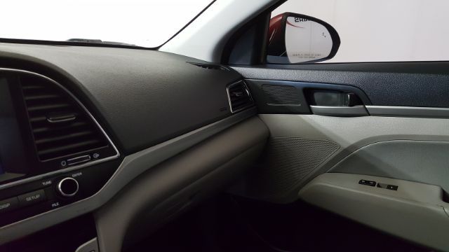 2017 Hyundai ELANTRA SE | Garland, TX | Legend Motorcars Feed Account 2017 Hyundai ELANTRA SE | Garland, TX | Legend Motorcars Feed Account