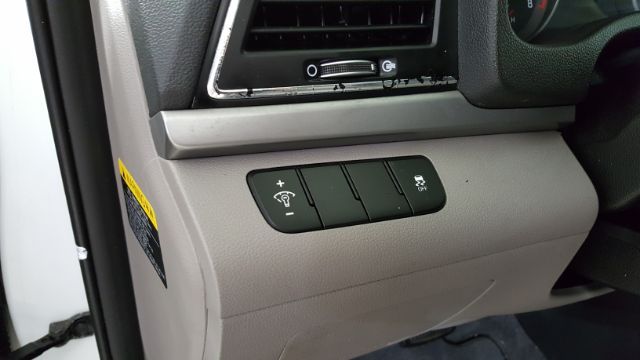 2017 Hyundai ELANTRA SE | Garland, TX | Legend Motorcars Feed Account