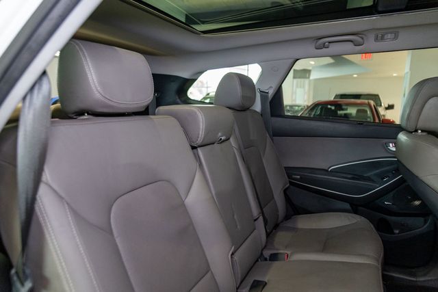 2017 Hyundai SANTA FE SE Ultimate