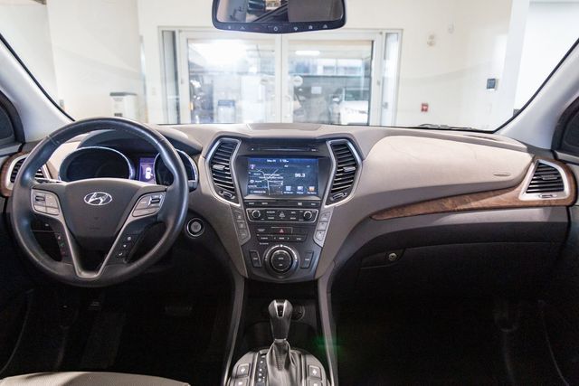 2017 Hyundai SANTA FE SE Ultimate