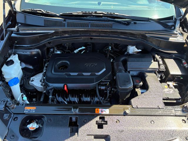2017 Hyundai SANTA FE Sport 2.4L 2017 Hyundai SANTA FE Sport 2.4L