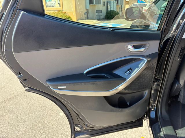 2017 Hyundai SANTA FE Sport 2.4L 2017 Hyundai SANTA FE Sport 2.4L