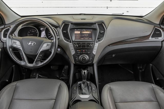 2017 Hyundai SANTA FE Sport 2.0T Heated Leather Push Start Apple Car/Android 2017 Hyundai SANTA FE Sport 2.0T Heated Leather Push Start Apple Car/Android