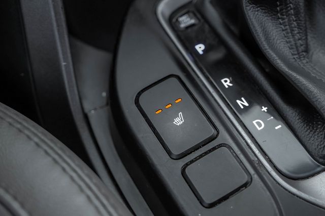 2017 Hyundai SANTA FE Sport 2.0T Heated Leather Push Start Apple Car/Android 2017 Hyundai SANTA FE Sport 2.0T Heated Leather Push Start Apple Car/Android