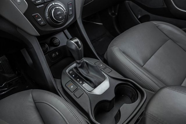 2017 Hyundai SANTA FE Sport 2.0T Heated Leather Push Start Apple Car/Android 2017 Hyundai SANTA FE Sport 2.0T Heated Leather Push Start Apple Car/Android