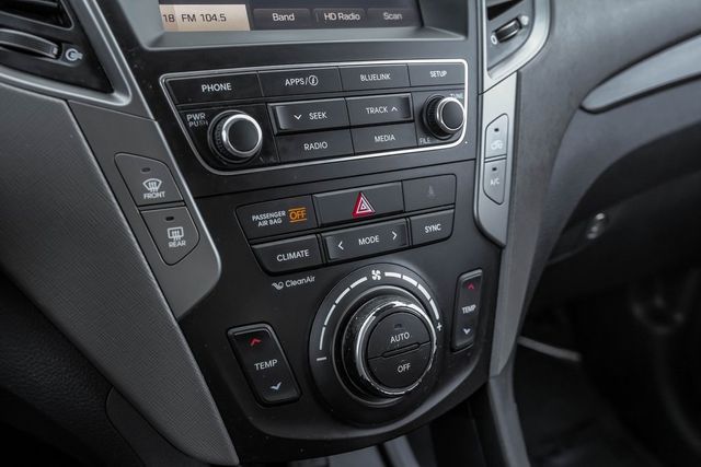 2017 Hyundai SANTA FE Sport 2.0T Heated Leather Push Start Apple Car/Android 2017 Hyundai SANTA FE Sport 2.0T Heated Leather Push Start Apple Car/Android