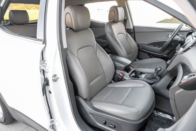 2017 Hyundai SANTA FE Sport 2.0T Heated Leather Push Start Apple Car/Android 2017 Hyundai SANTA FE Sport 2.0T Heated Leather Push Start Apple Car/Android