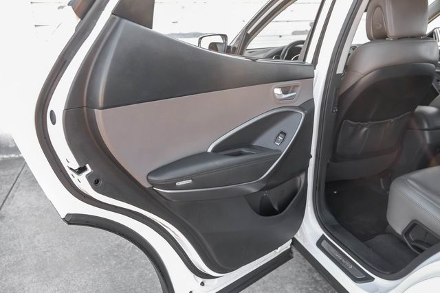 2017 Hyundai SANTA FE Sport 2.0T Heated Leather Push Start Apple Car/Android 2017 Hyundai SANTA FE Sport 2.0T Heated Leather Push Start Apple Car/Android