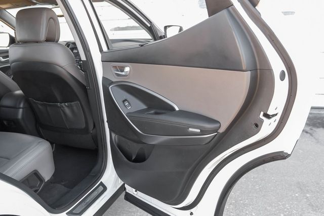 2017 Hyundai SANTA FE Sport 2.0T Heated Leather Push Start Apple Car/Android 2017 Hyundai SANTA FE Sport 2.0T Heated Leather Push Start Apple Car/Android