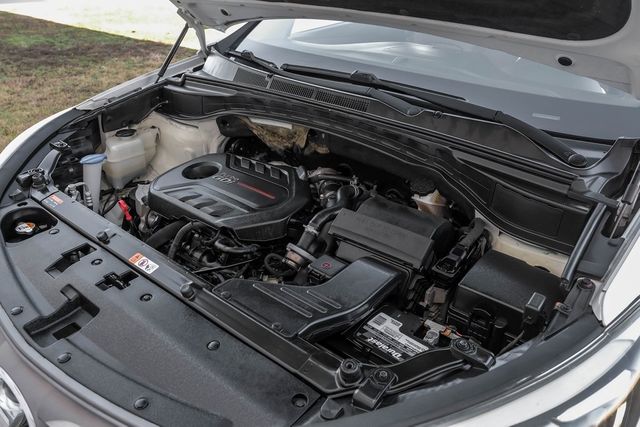 2017 Hyundai SANTA FE Sport 2.0T Heated Leather Push Start Apple Car/Android 2017 Hyundai SANTA FE Sport 2.0T Heated Leather Push Start Apple Car/Android