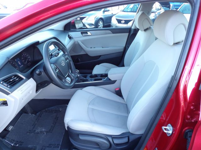 2017 Hyundai SONATA Base | Dalton, GA | Paniagua Auto Mall 2017 Hyundai SONATA Base | Dalton, GA | Paniagua Auto Mall