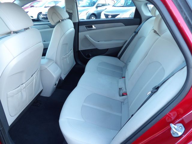 2017 Hyundai SONATA Base | Dalton, GA | Paniagua Auto Mall 2017 Hyundai SONATA Base | Dalton, GA | Paniagua Auto Mall