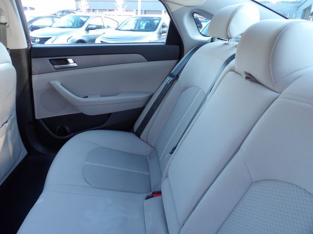 2017 Hyundai SONATA Base | Dalton, GA | Paniagua Auto Mall 2017 Hyundai SONATA Base | Dalton, GA | Paniagua Auto Mall