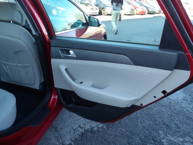 2017 Hyundai SONATA Base | Dalton, GA | Paniagua Auto Mall 2017 Hyundai SONATA Base | Dalton, GA | Paniagua Auto Mall