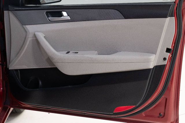 2017 Hyundai SONATA SE 4dr Sedan PZEV | Houston, TX | Houston Auto Credit