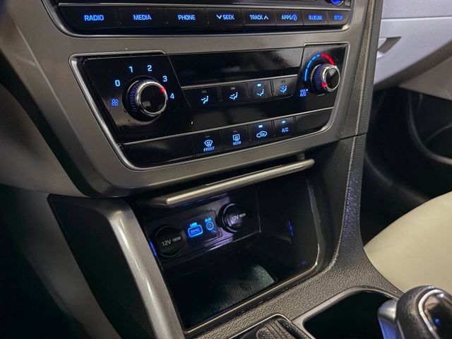 2017 Hyundai SONATA SE 4dr Sedan PZEV | Houston, TX | Houston Auto Credit