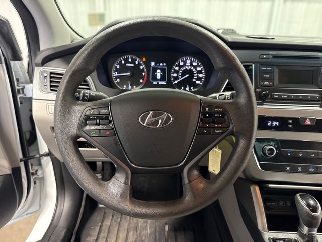 2017 Hyundai SONATA SE | Houston, TX | Texas Star Motors 2017 Hyundai SONATA SE | Houston, TX | Texas Star Motors