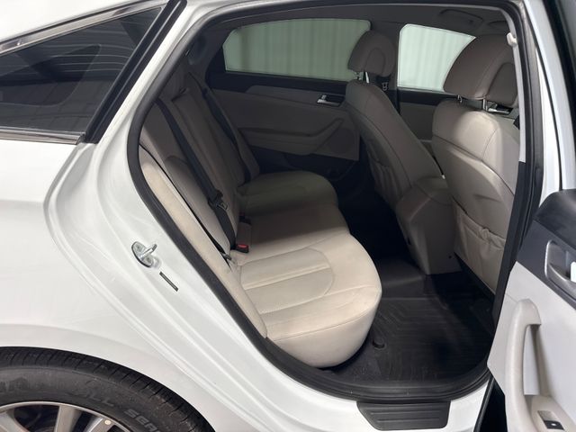 2017 Hyundai SONATA SE | Houston, TX | Texas Star Motors 2017 Hyundai SONATA SE | Houston, TX | Texas Star Motors