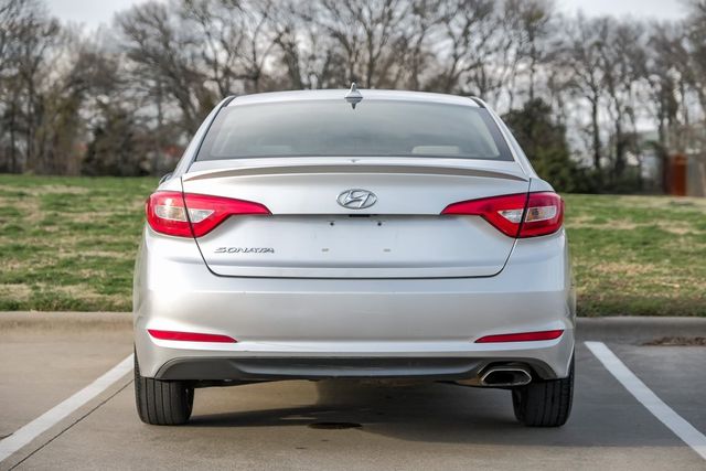 2017 Hyundai Sonata Drive Modes Bluetooth Cruise Control LOW MILES 2017 Hyundai Sonata Drive Modes Bluetooth Cruise Control LOW MILES