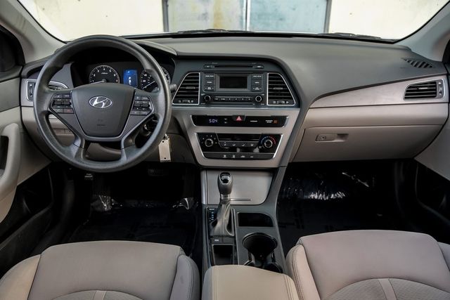 2017 Hyundai Sonata Drive Modes Bluetooth Cruise Control LOW MILES 2017 Hyundai Sonata Drive Modes Bluetooth Cruise Control LOW MILES