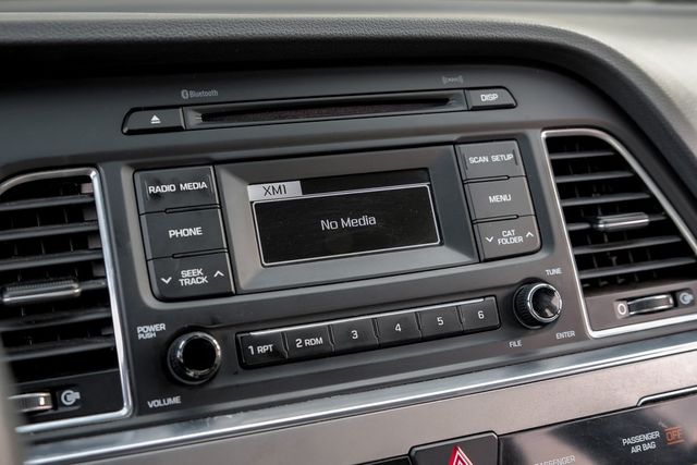 2017 Hyundai Sonata Drive Modes Bluetooth Cruise Control LOW MILES 2017 Hyundai Sonata Drive Modes Bluetooth Cruise Control LOW MILES