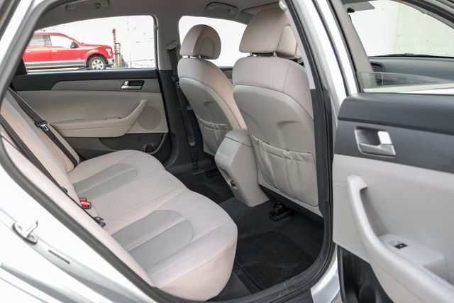 2017 Hyundai Sonata Drive Modes Bluetooth Cruise Control LOW MILES 2017 Hyundai Sonata Drive Modes Bluetooth Cruise Control LOW MILES