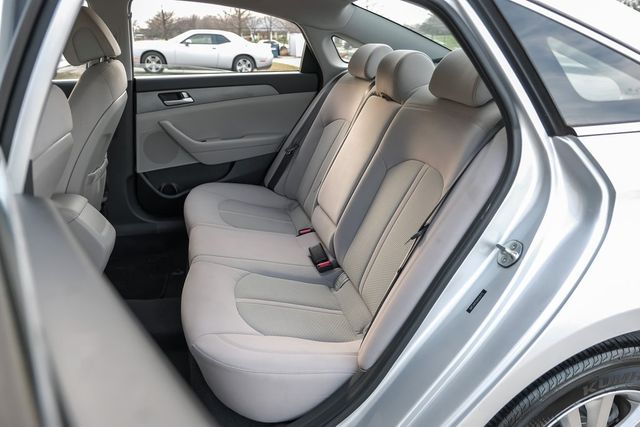 2017 Hyundai Sonata Drive Modes Bluetooth Cruise Control LOW MILES 2017 Hyundai Sonata Drive Modes Bluetooth Cruise Control LOW MILES