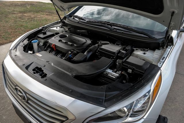 2017 Hyundai Sonata Drive Modes Bluetooth Cruise Control LOW MILES 2017 Hyundai Sonata Drive Modes Bluetooth Cruise Control LOW MILES