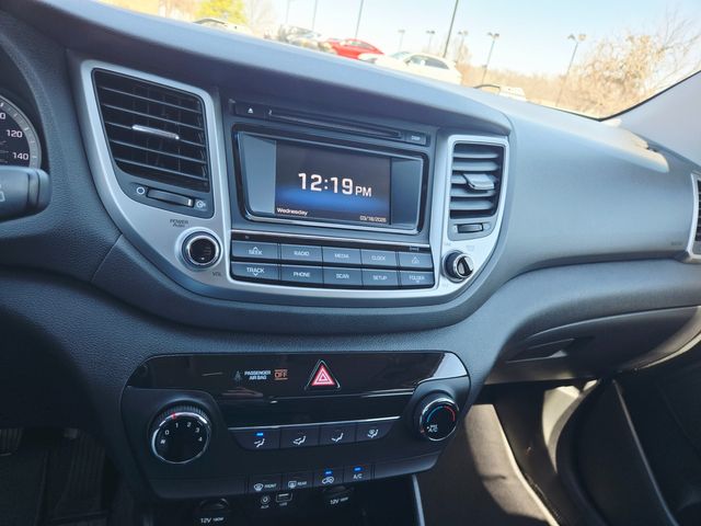 2017 Hyundai TUCSON SE | Ellisville, MO | AutoPort