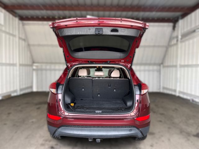 2017 Hyundai TUCSON SE 2017 Hyundai TUCSON SE